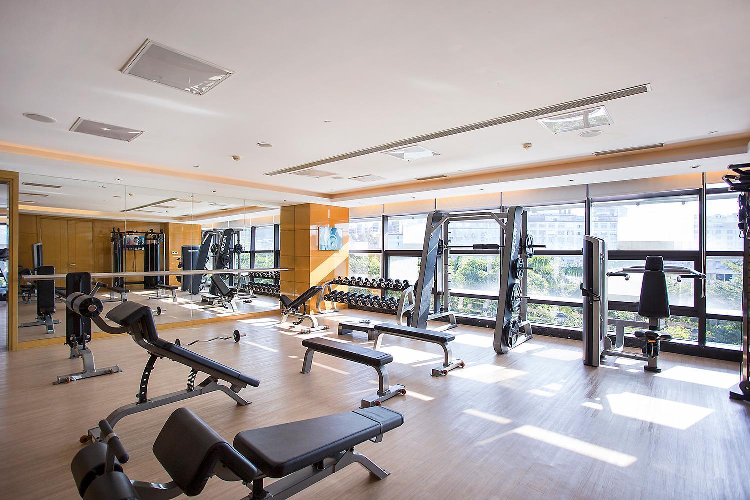 Hilton Guangzhou Baiyun - Free Shuttle For Canton Fair Period, Close To Luhu Golf Club & Leather Market Exterior photo