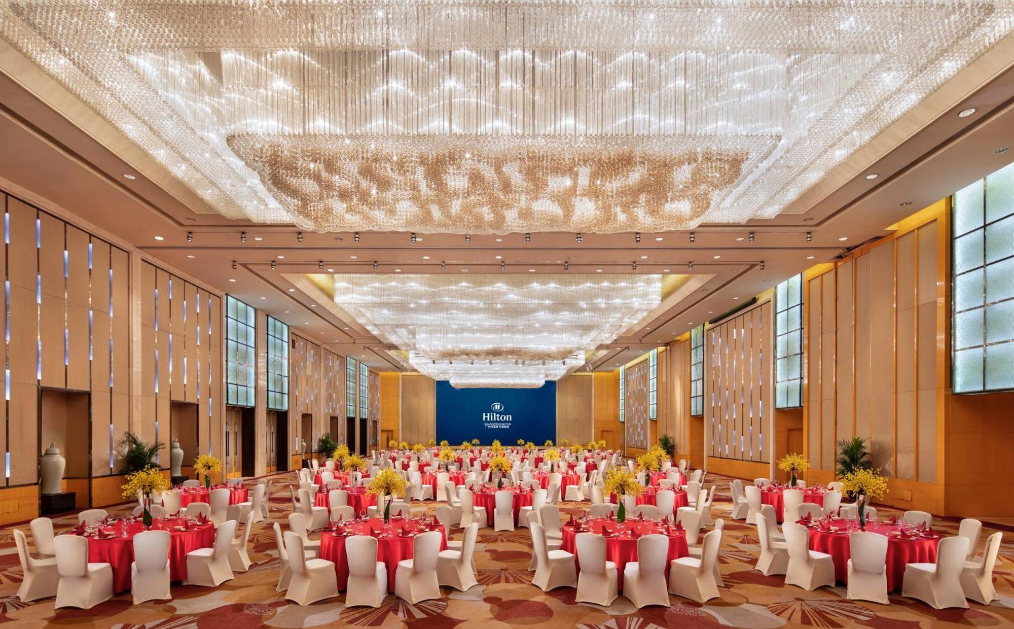 Hilton Guangzhou Baiyun - Free Shuttle For Canton Fair Period, Close To Luhu Golf Club & Leather Market Exterior photo